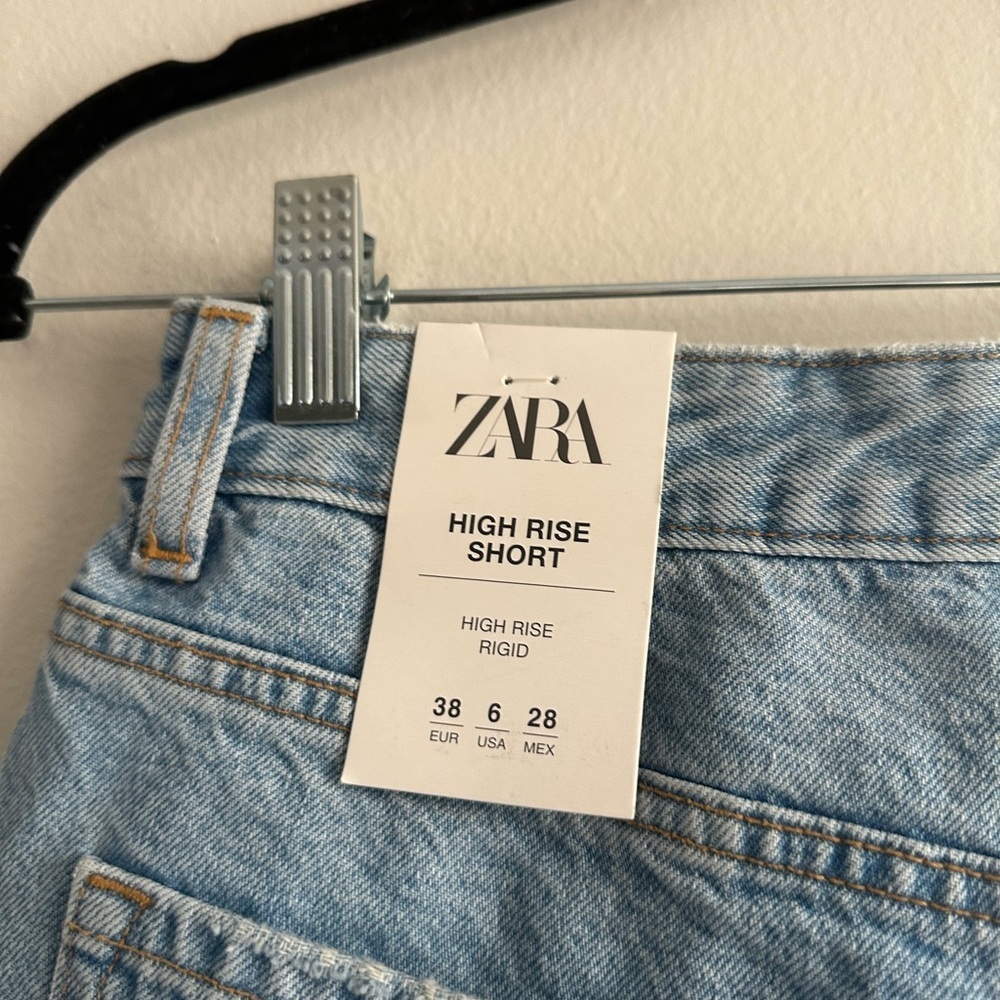 Zara High Rise Shorts - Picture 2 of 5